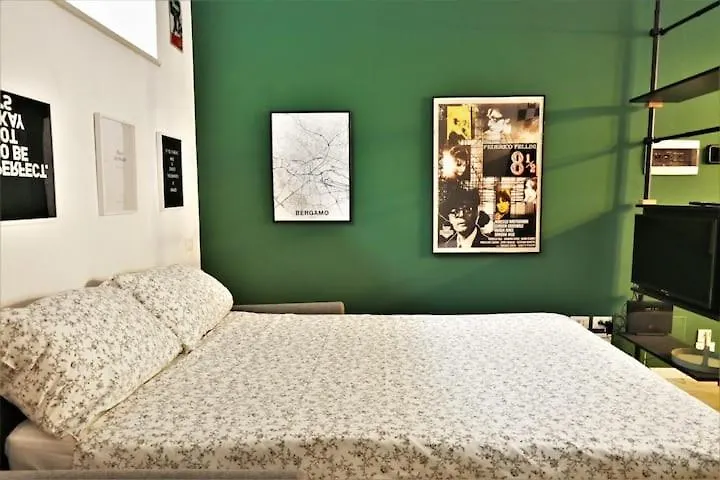 Bergamo Tra Alta E Bassa: St Apartments Casa de Férias